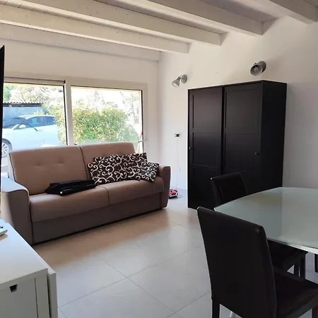 Monolocale Red Robin Appartement Carbonia