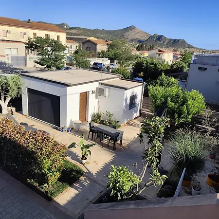 Monolocale Red Robin Appartement Carbonia